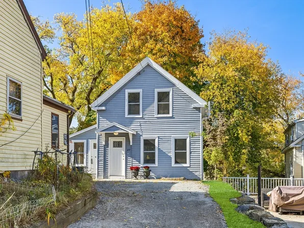 27 S Main St, Milford, MA 01757
