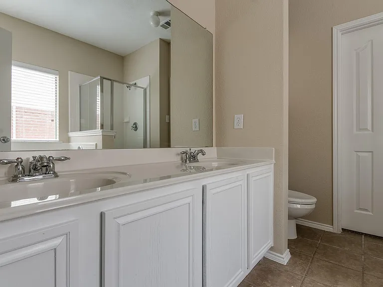 249 Niagara Falls Dr — Photo 17