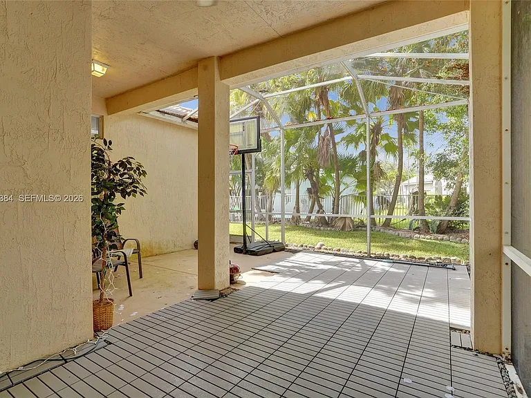 4219 Sabal Ridge Cir — Photo 24