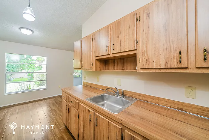 7829 County Down Ct — Photo 6