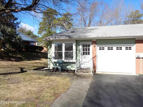24 A Lexington Drive, Whiting, NJ 08759