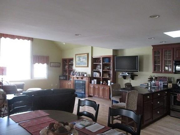 3rd image of 29 Green St #0