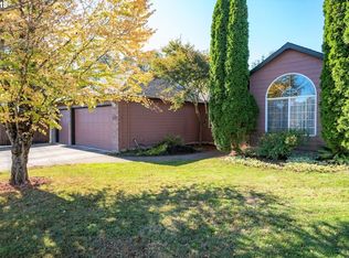 4027 NE 218th Ave, Fairview, OR 97024