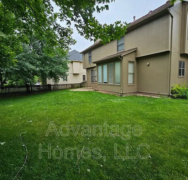 14117 Parkhill Ln — Photo 57
