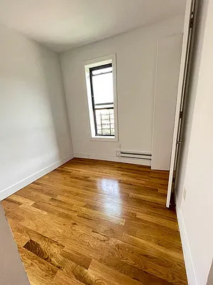 Rented by Lang Realty LLC | media 7