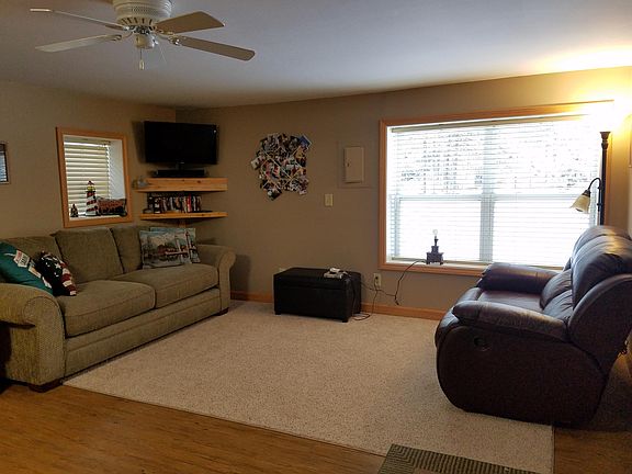 4th image of 24064 N Hilltop Trl