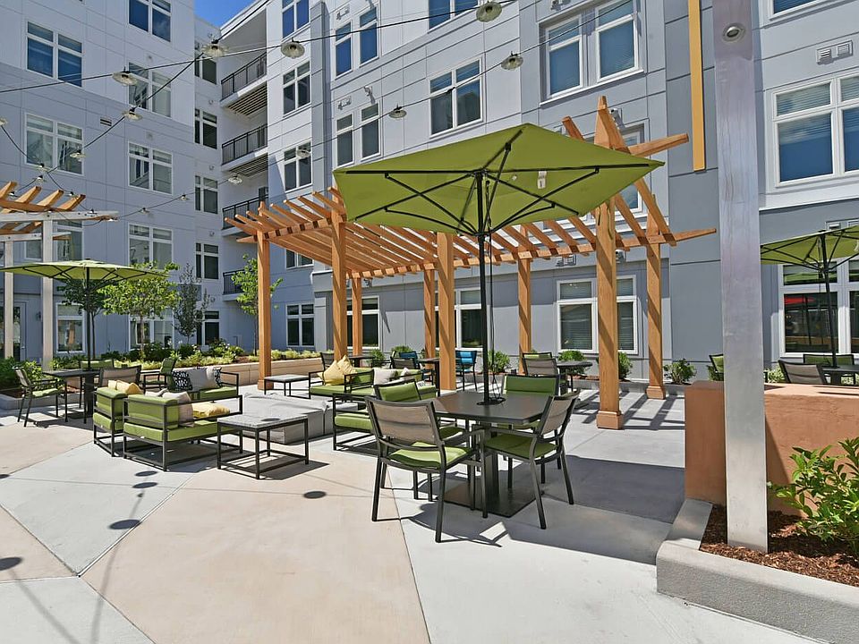 1st image of 622 Thomas E Burgin Pkwy #234