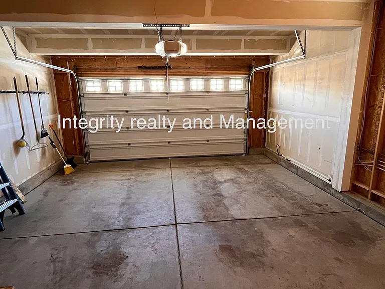 1057 Clear Sky Way — Photo 2