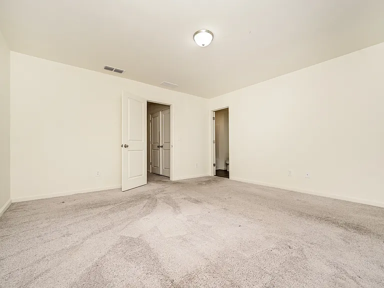 108 Swindon Dr — Photo 5