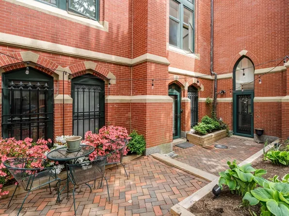 2 Clarendon St APT 102, Boston, MA 02116