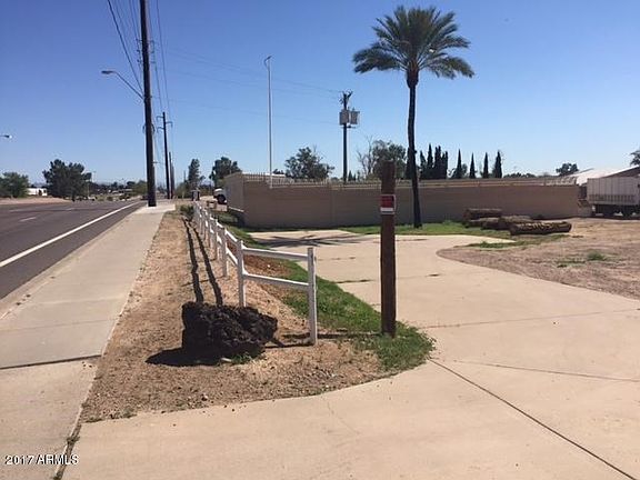 View East  McKellips Rd