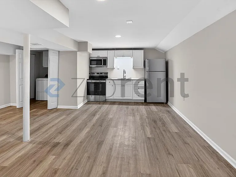 586 Oakside Dr SW #B — Photo 8