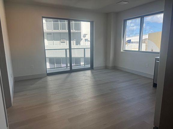 2nd image of 1771 S Young Cir Floor 516