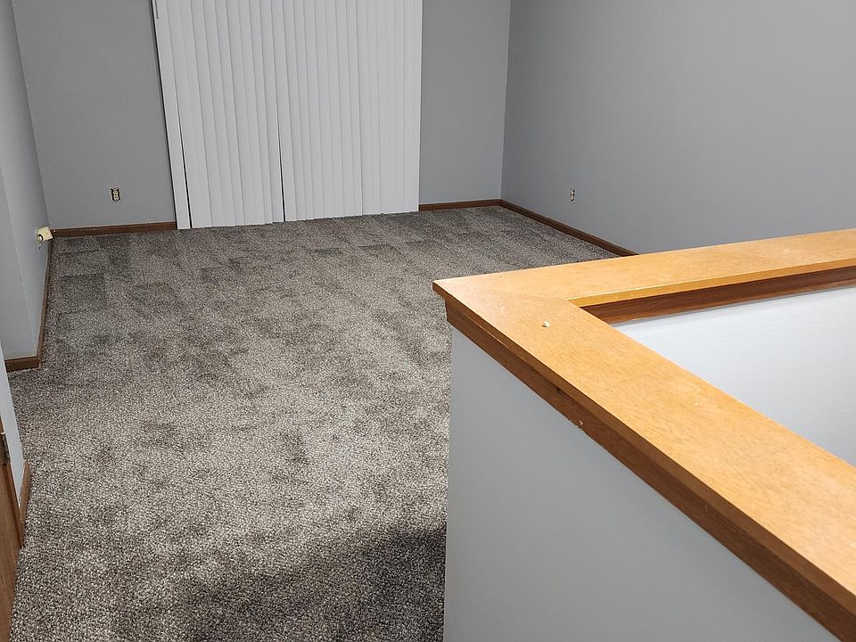 1st image of 2832 Plaza Ln