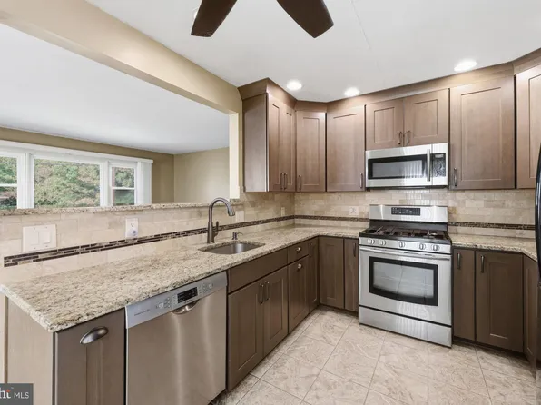 110 Indiana Ave, Blackwood, NJ 08012