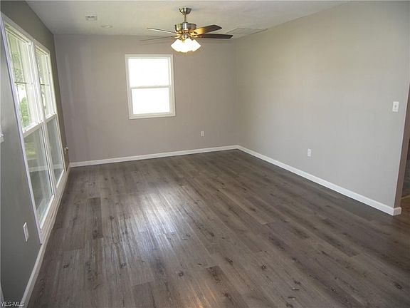 4th image of 2431 Vardon Dr