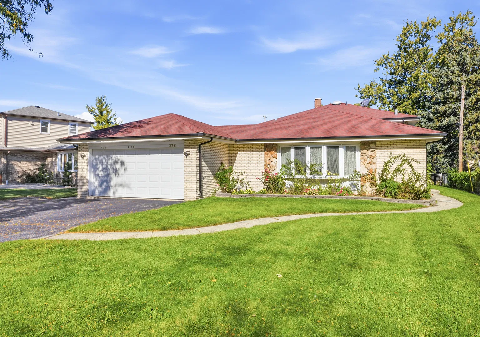 3 bed, 1454 sqft, $3,000 — Photo 3