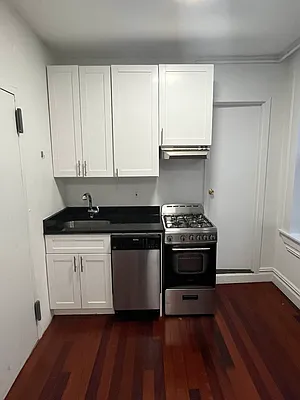 Rented by MOTION New York | media 8