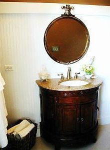 Attached Master Bath