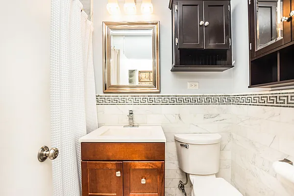 Sold by Re/Max In The City | media 9