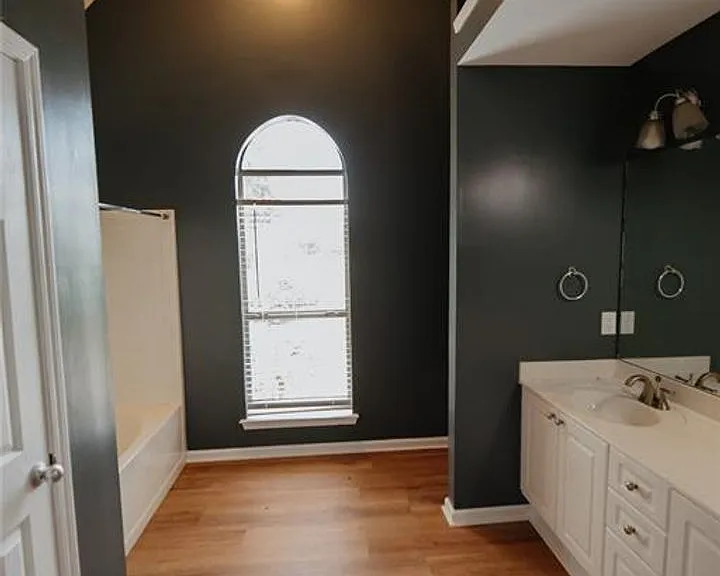 464 Park Lake Dr — Photo 15