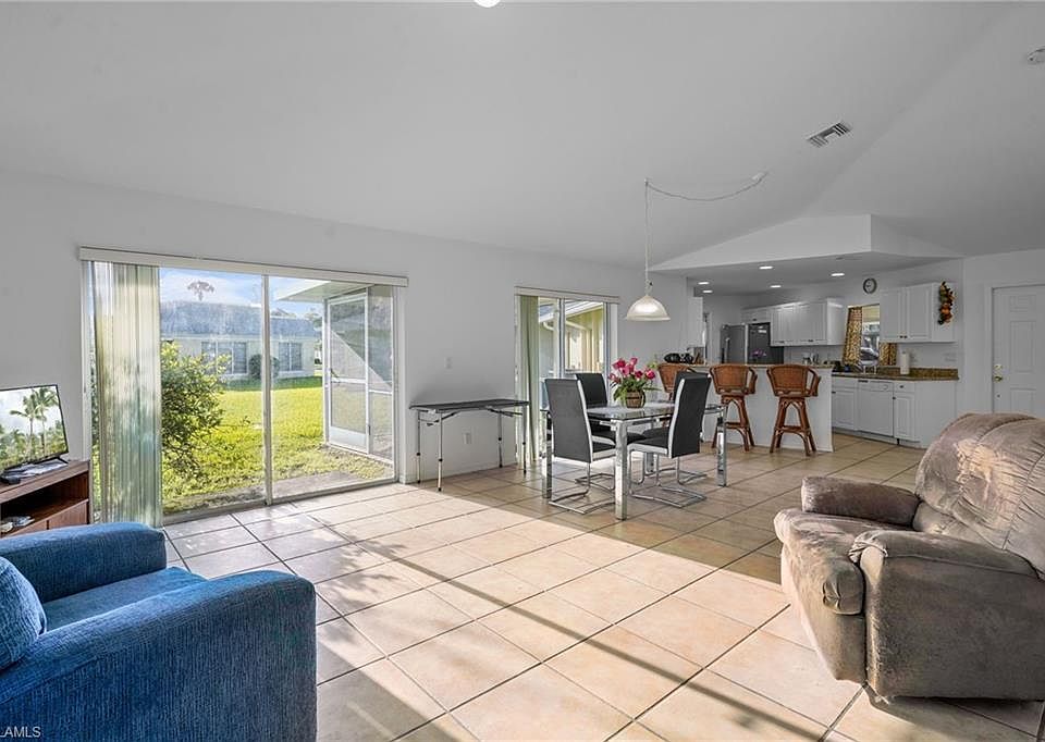 1st image of 2 E Greens CIR