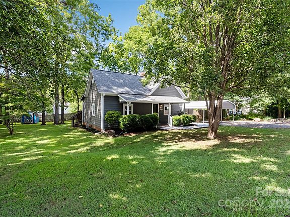 4th image of 29 7th St