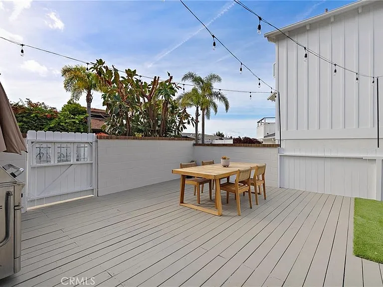 226 La Jolla Dr — Photo 7