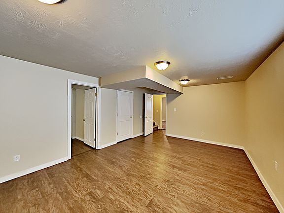 5th image of 117 Crystal Bay Dr