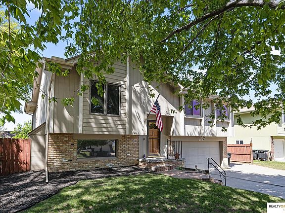 2nd image of 12668 Crown Point Ave