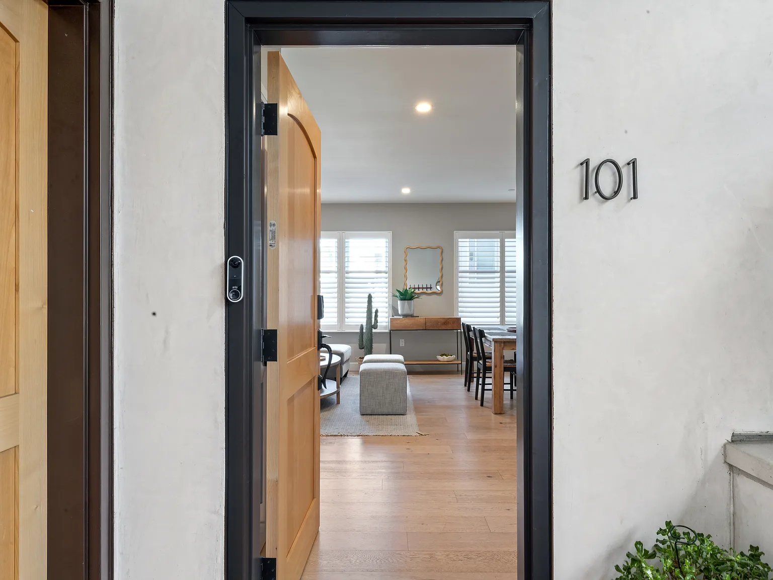 1010 S El Camino Real — Photo 4