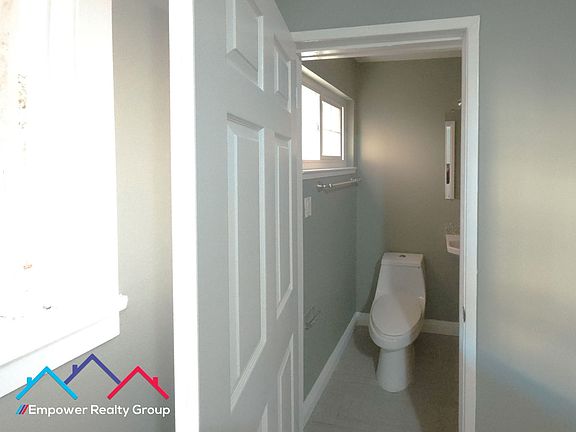5th image of 1656 162nd Ave APT A