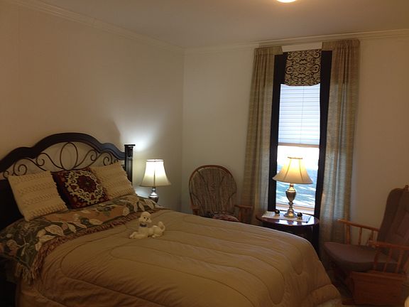 3rd image of 160 Cooper Ln