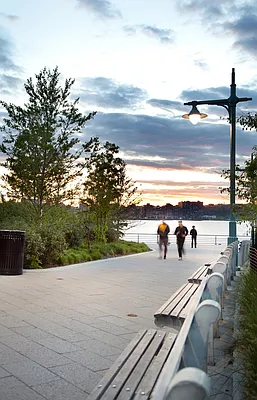 Rented by Greystar | media 36