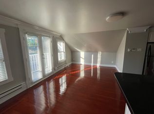 7505 Kingsway, Burnaby, BC V3N 3C1