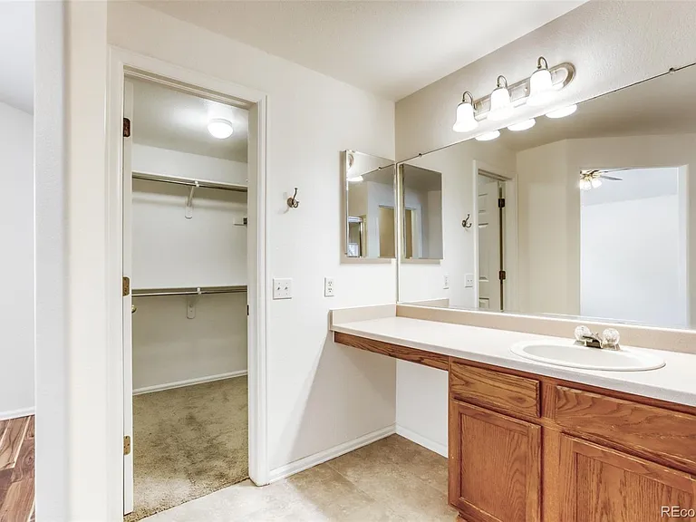 1633 Deerwood Dr — Photo 11