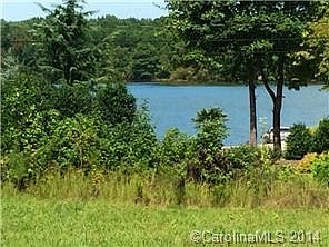 3rd image of 108 Castle Dr