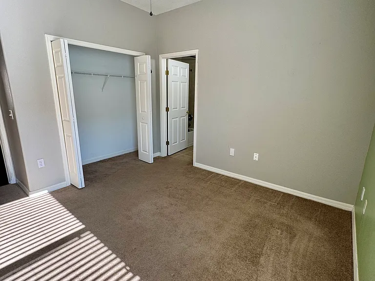 2112 Bunker View Ct — Photo 11