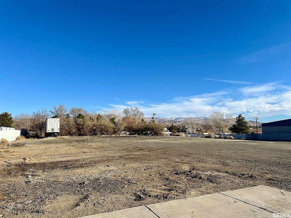 2nd image of 1125 Sawmill Rd