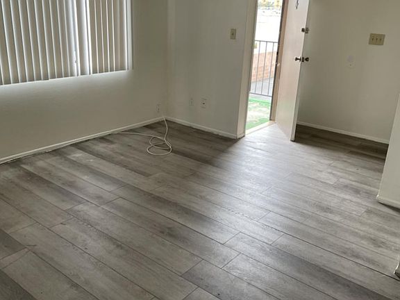 2nd image of 4607 Monterey Cir Unit 4