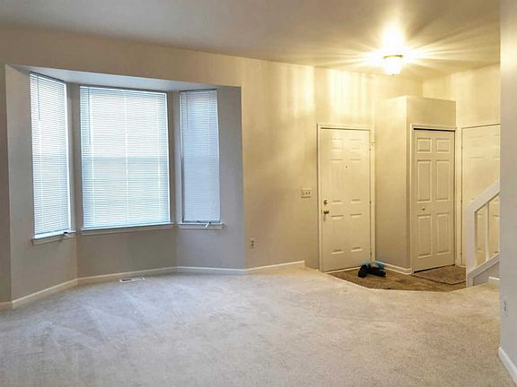 4th image of 2240 Stockmeyer Blvd