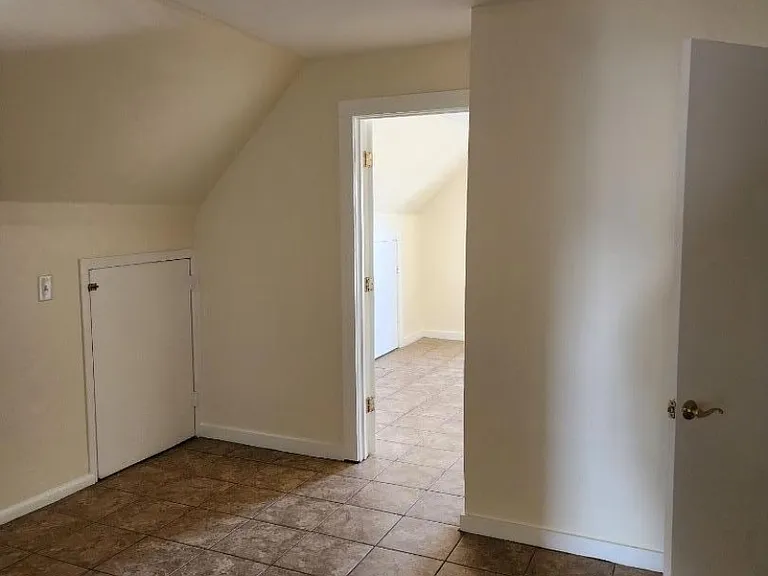 239 Magnolia Ave — Photo 7