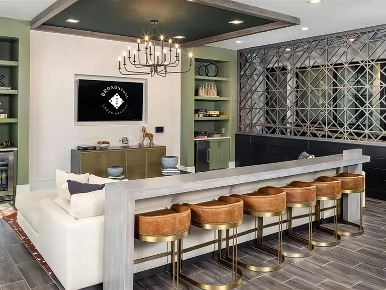 Large Clubhouse with Entertainment Center