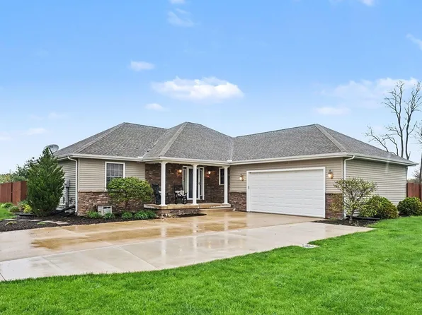 4028 N Aspen Dr, Warsaw, IN 46582