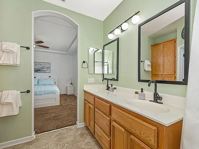 9226 Lucchesi Dr — Photo 3