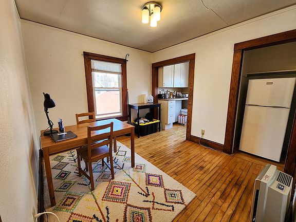 5th image of 213-215 S Broom St #3