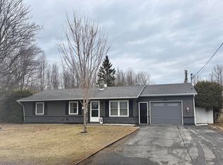 26 Oswego Ln, Plattsburgh, NY 12901