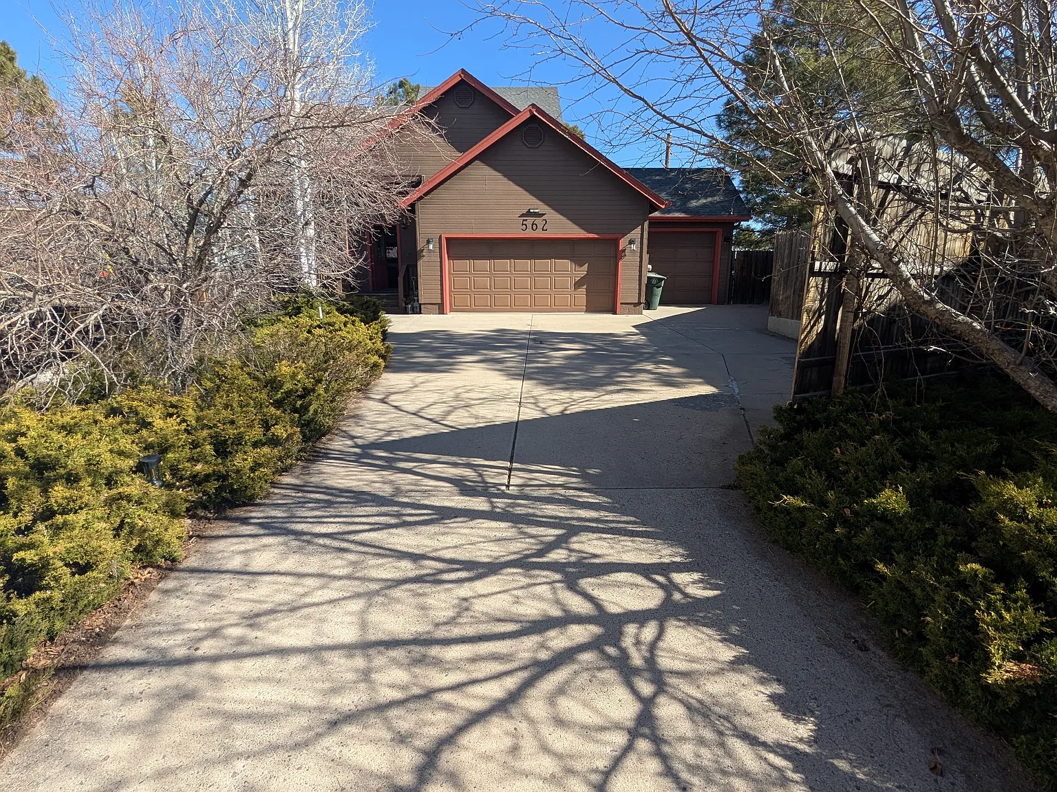 3 bed, 2.5 bath, 1744 sqft, $3,400 — Photo 2