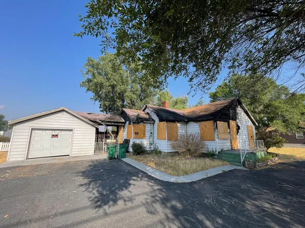 3938 Altamont Dr, Klamath Falls, OR 97603