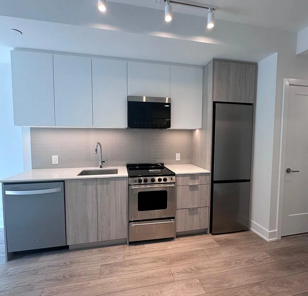 2 bed, $2,250 — Photo 4